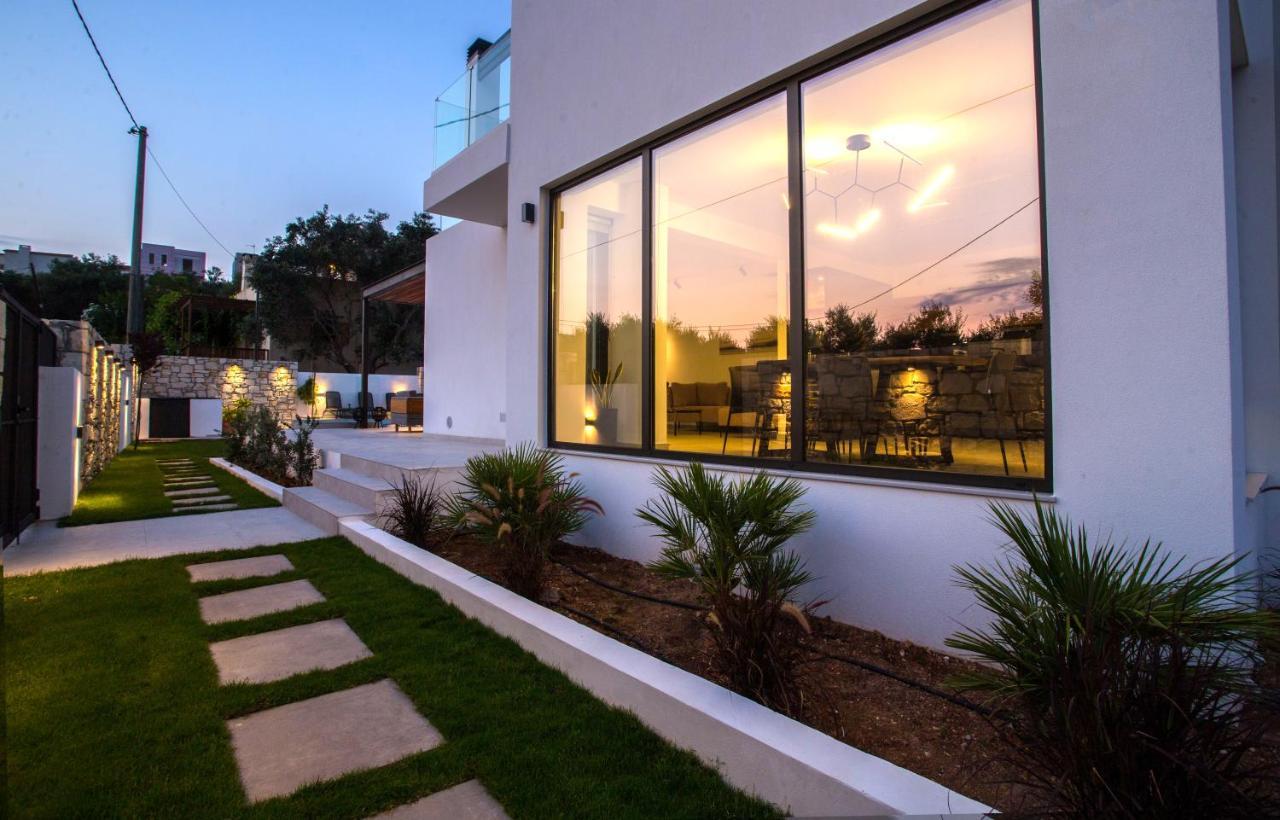 Avrilia Seaside Villa Heated Pool Almyrida  Bagian luar foto