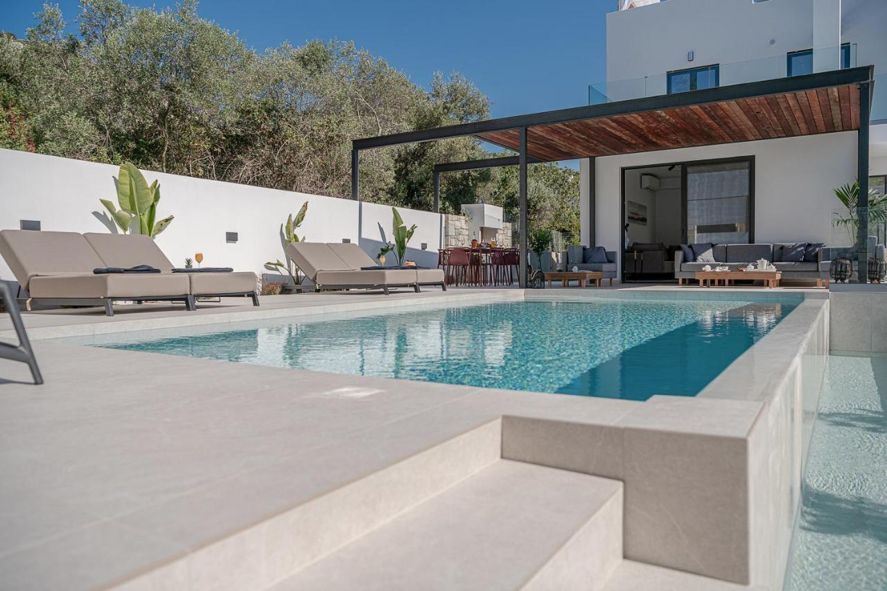 Avrilia Seaside Villa Heated Pool Almyrida  Bagian luar foto